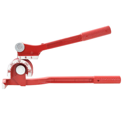 Boîte à outils avec une pince à cintrer